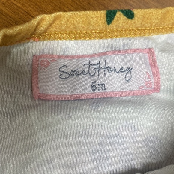 Sweet Honey set Sz 6mo - Picture 3 of 3